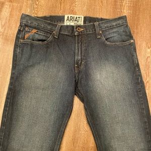 EUC Ariat jeans. Size 36-34.